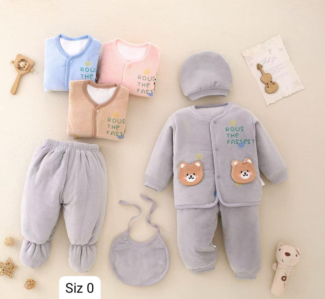 Newborn Baby 5-Piece Winter Outfit Set – Soft Quilted Pajamas, Bib, Hat & Pants with Bear Design